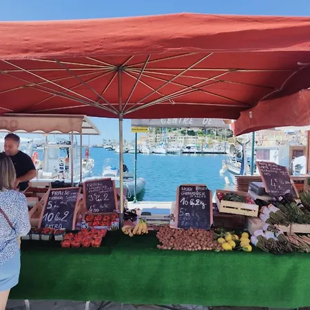 Sanary, Port Et à Pied, Au Calme, Avec Jardin Appartamento